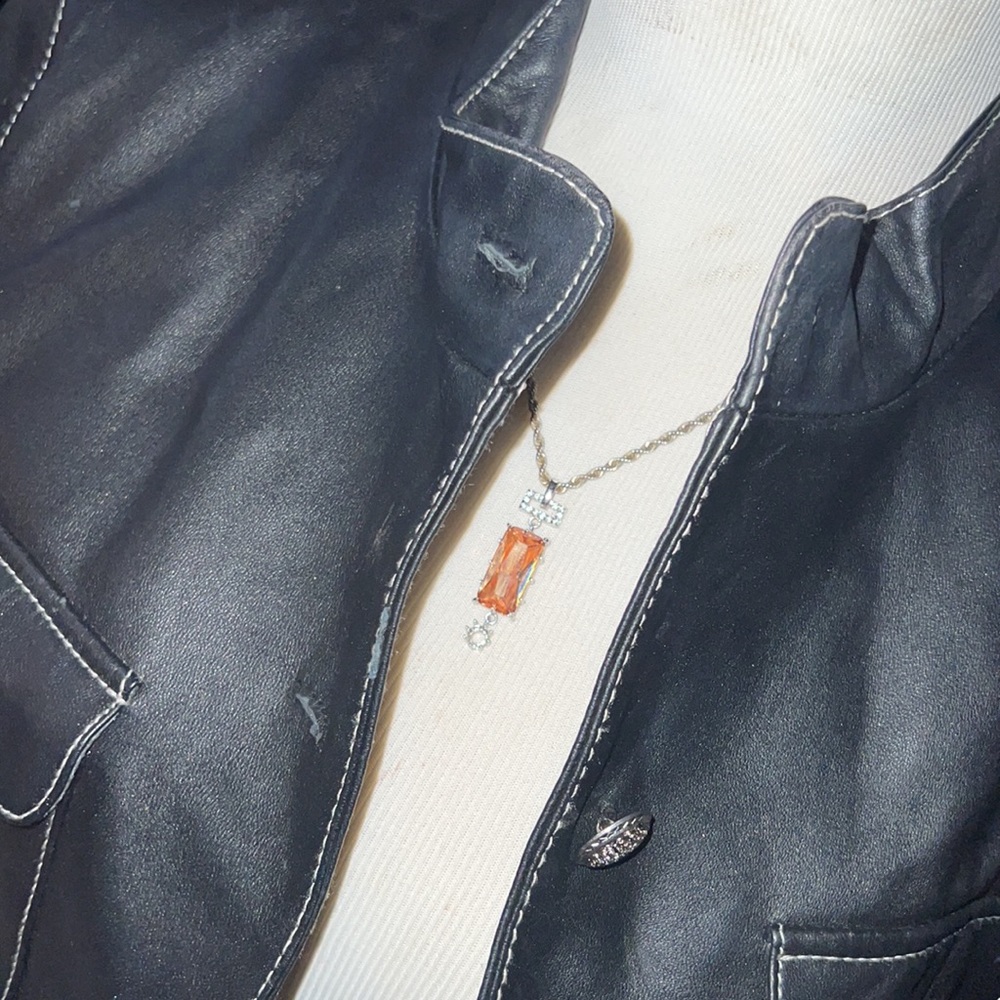 Leather jacket - Picture 3 of 5